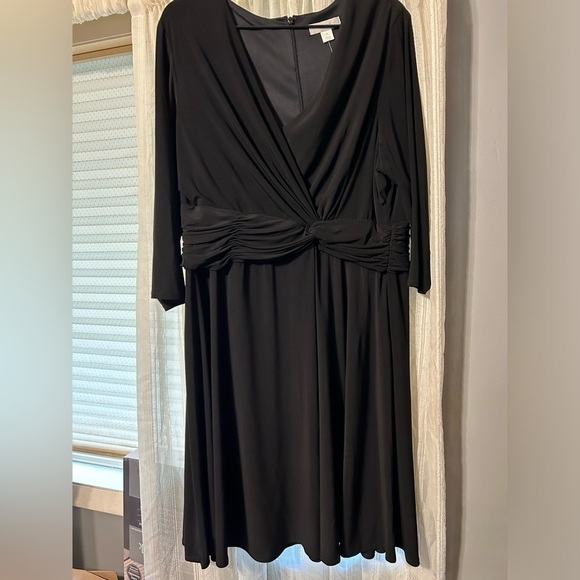Christopher & Banks Dresses & Skirts - NWT Christopher & Banks ruched waist black dress